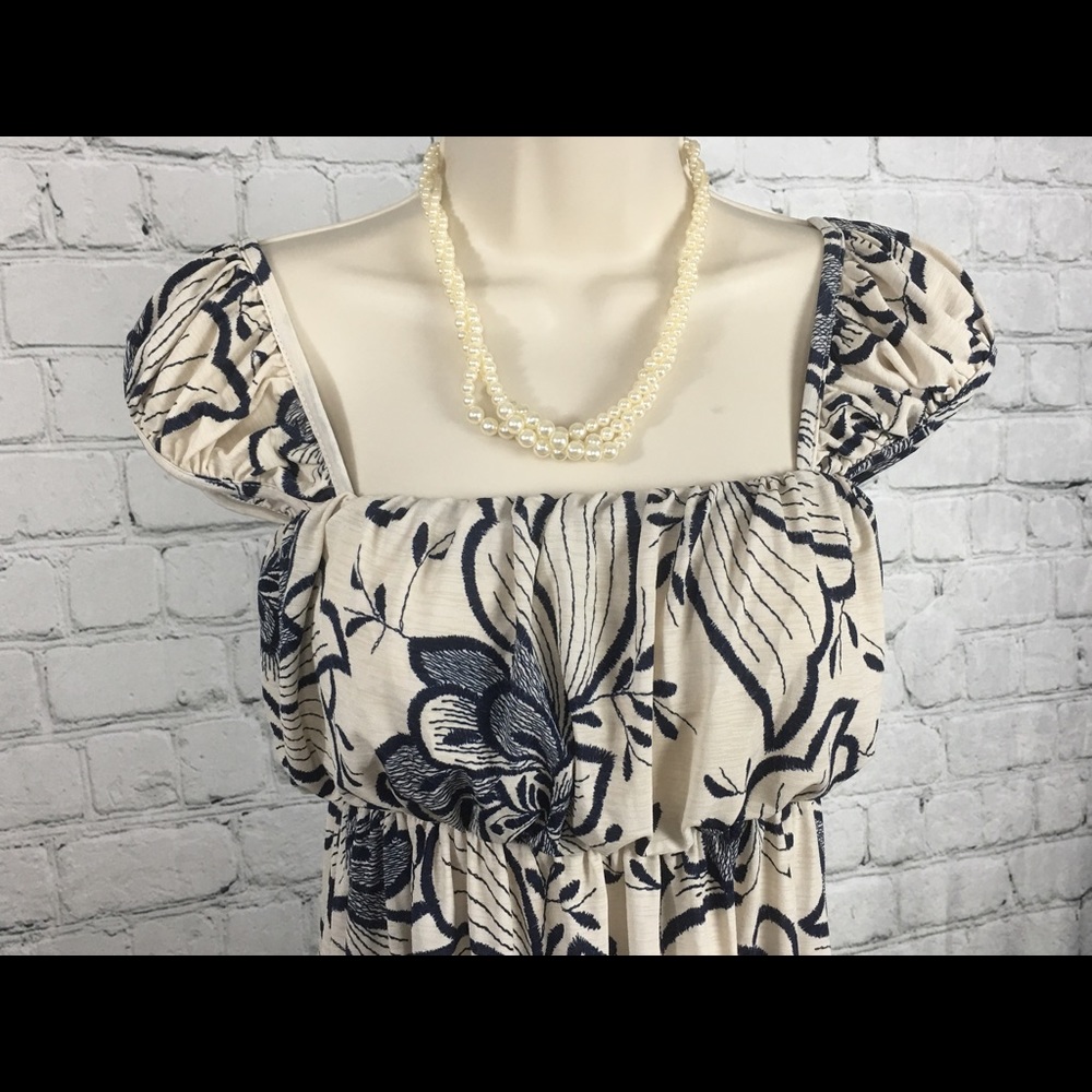 Loila Empire waist Cream & Navy Dress