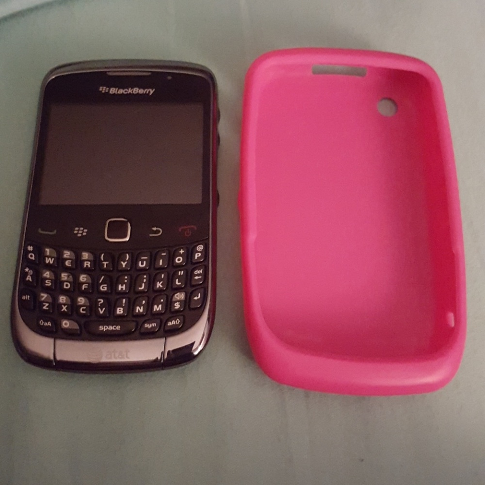 BlackBerry Curve 9300 (2010 Series) *final price*