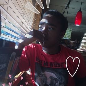 Meet your Posher, Bobbie