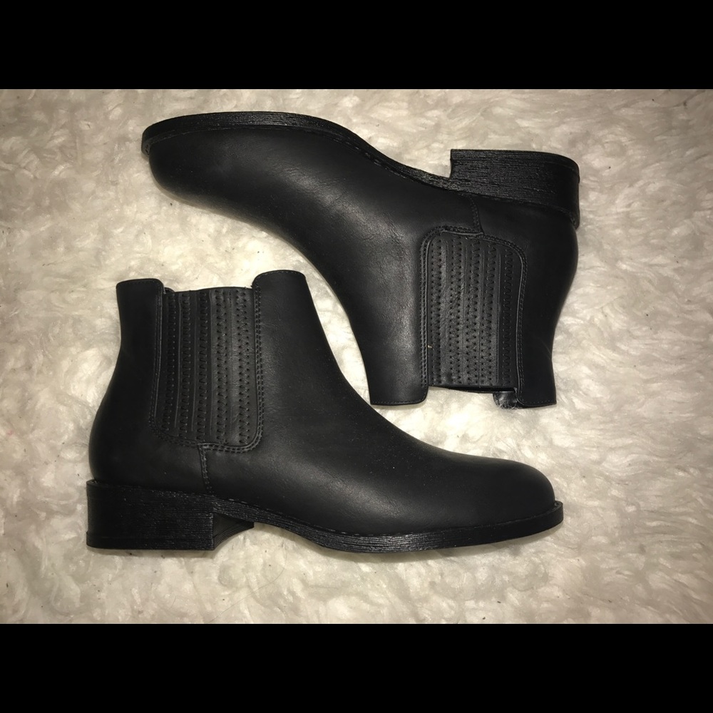 Forever 21 Booties🌸