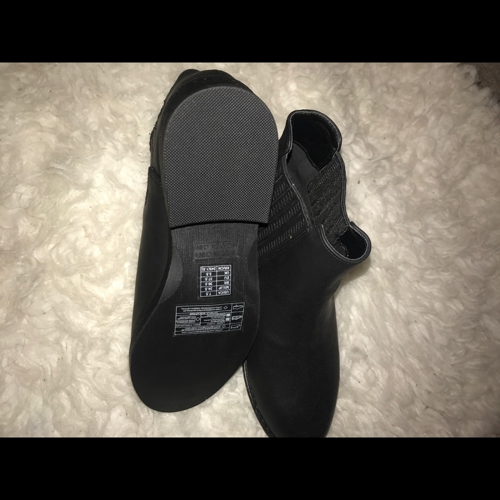 Forever 21 Booties🌸 - Picture 3 of 3