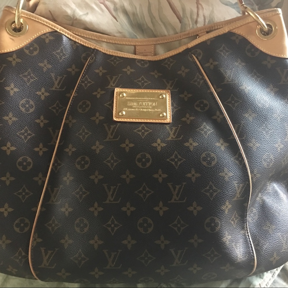 Authentic LV Galleria GM