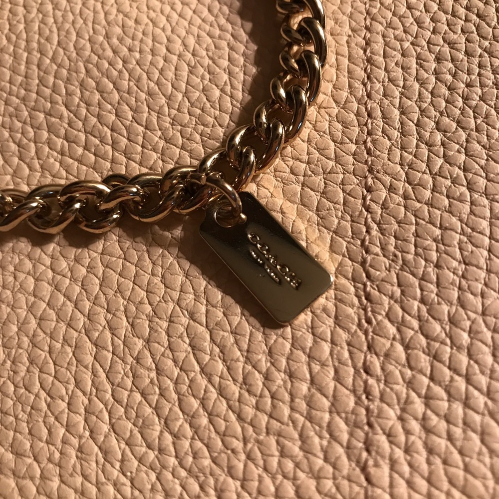 *FREE SHIP!* Coach Clutch Wristlet - Picture 3 of 8
