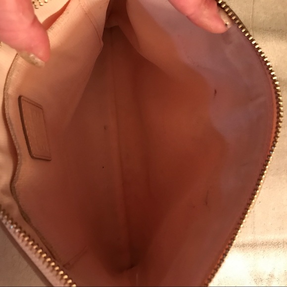 *FREE SHIP!* Coach Clutch Wristlet - Picture 7 of 8