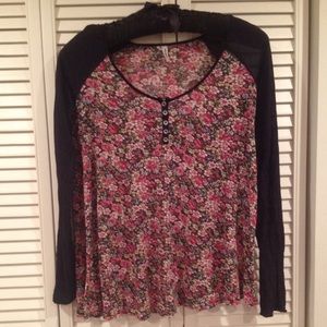 SALE!! Free People long sleeve tee