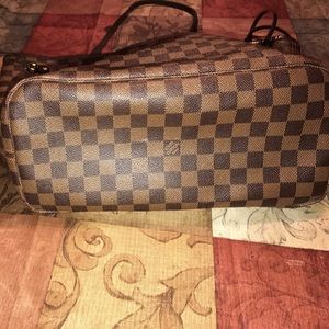 Louis Vuitton Damier Neverfull handbag