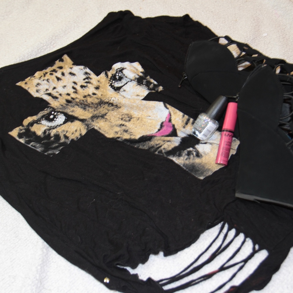 tiger crossed t-shirt