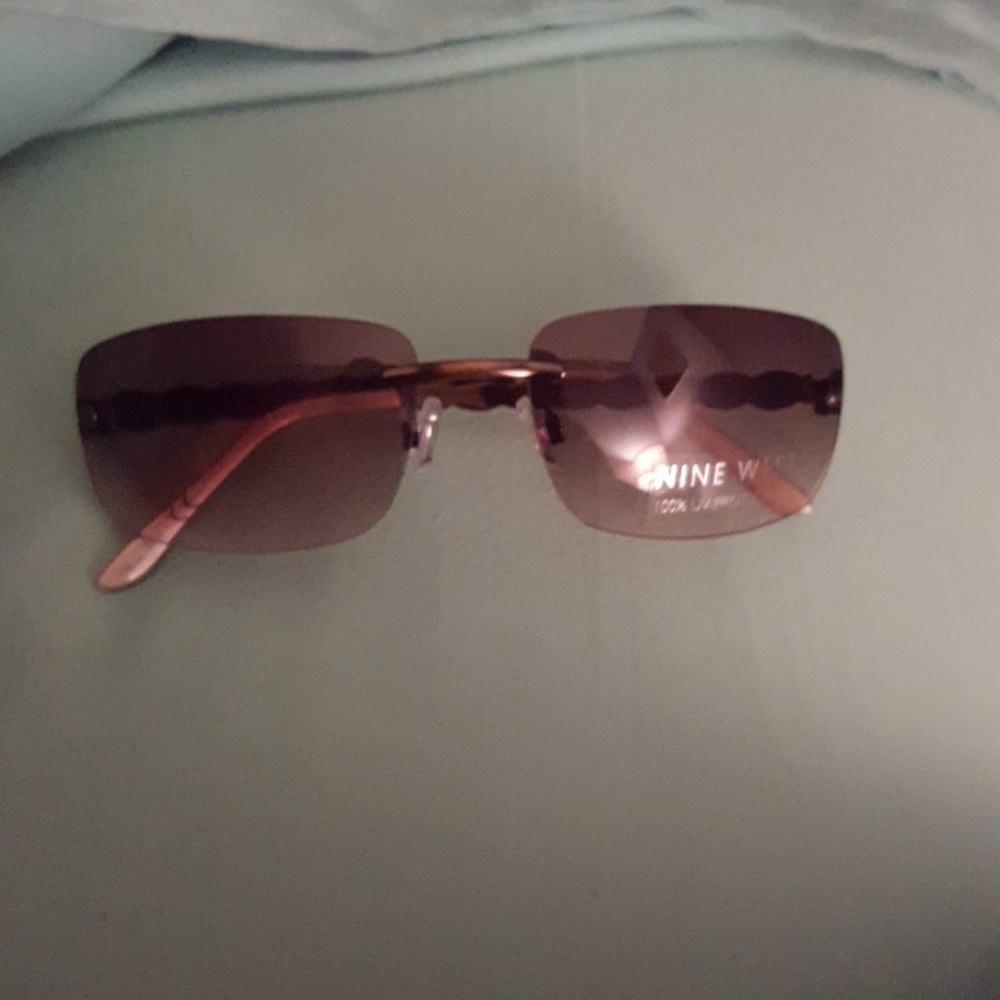 Nine West Sunnies (Never Worn)