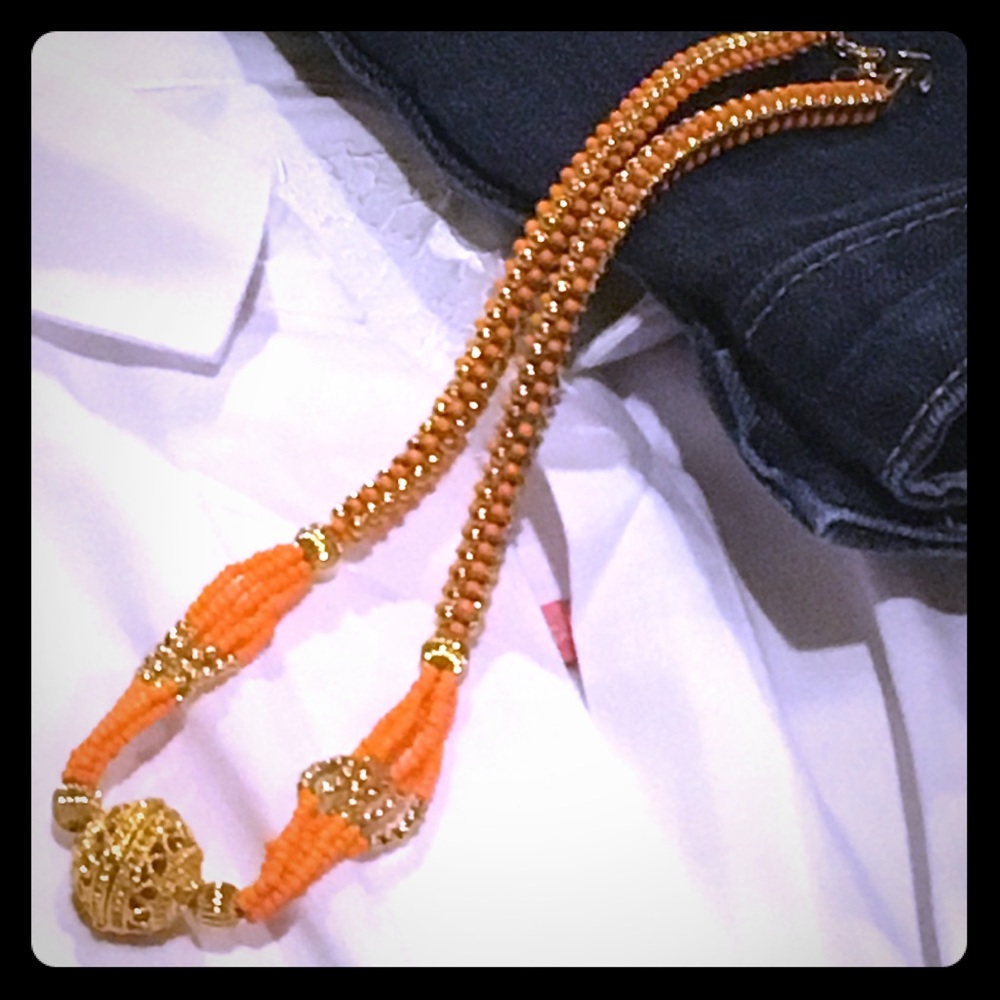 PRICE DROP - NWOT Beaded Necklace & Earring Set