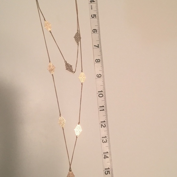 Chic Gold Layer Necklace 💎 - Picture 4 of 4