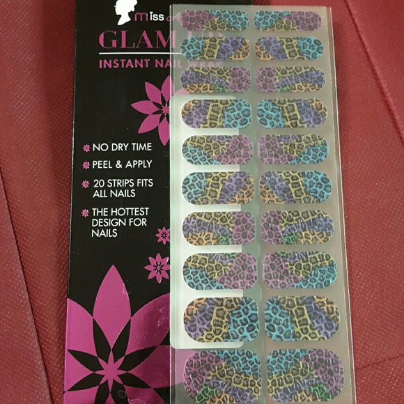 GLAM UP NAIL WRAPS - Picture 2 of 3