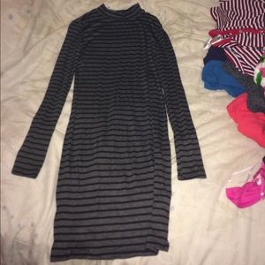 Dark grey/black stripped dress