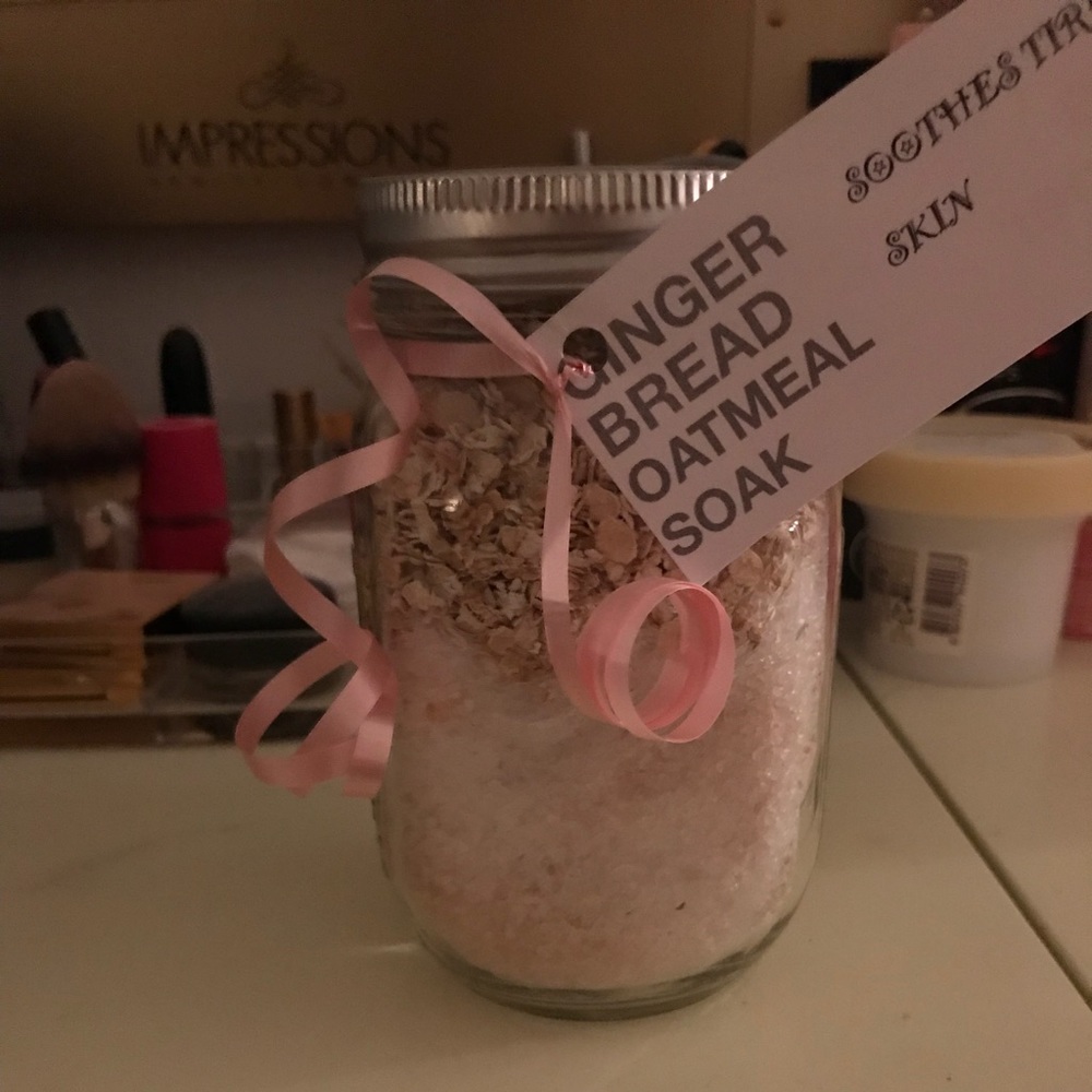 Oatmeal bath soak