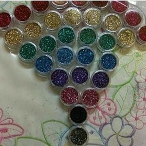Loose glitters