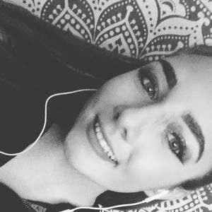 Meet your Posher, Alexis