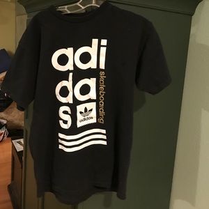 Adidas skateboarding tshirt medium black and gold