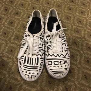Forever 21 pattern shoes