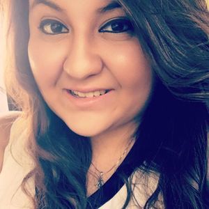 Meet your Posher, Isela