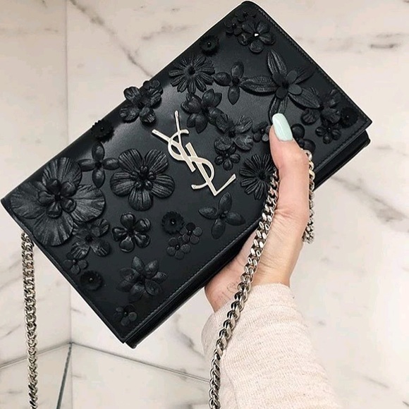 ✖️SOLD✖️ SAINT LAURENT Noir Flower Embellished WOC - Picture 8 of 8