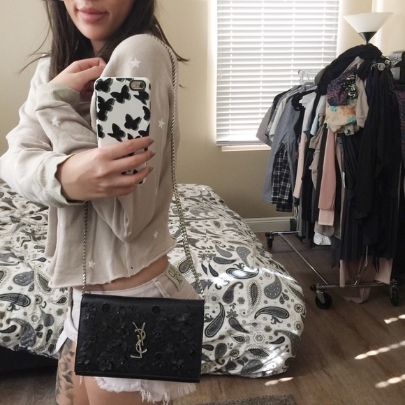 ✖️SOLD✖️ SAINT LAURENT Noir Flower Embellished WOC - Picture 2 of 8