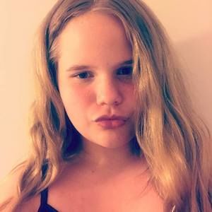 Meet your Posher, Molly