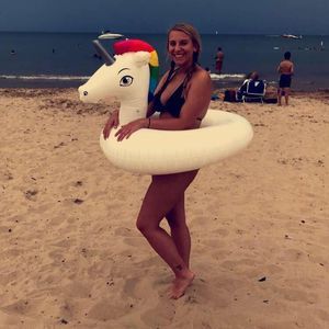 Meet your Posher, Kenzie