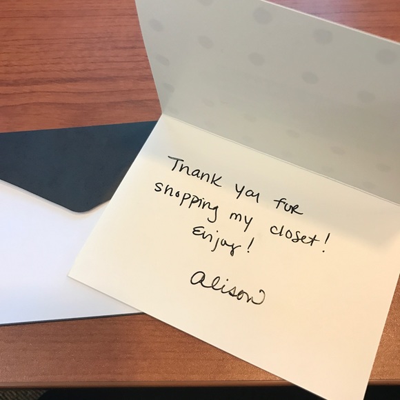 Meet your Posher, Alison - Picture 3 of 3