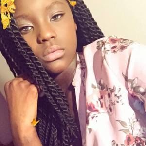 Meet your Posher, Mya