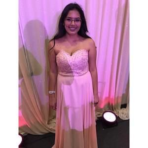 Meet your Posher, Anahi