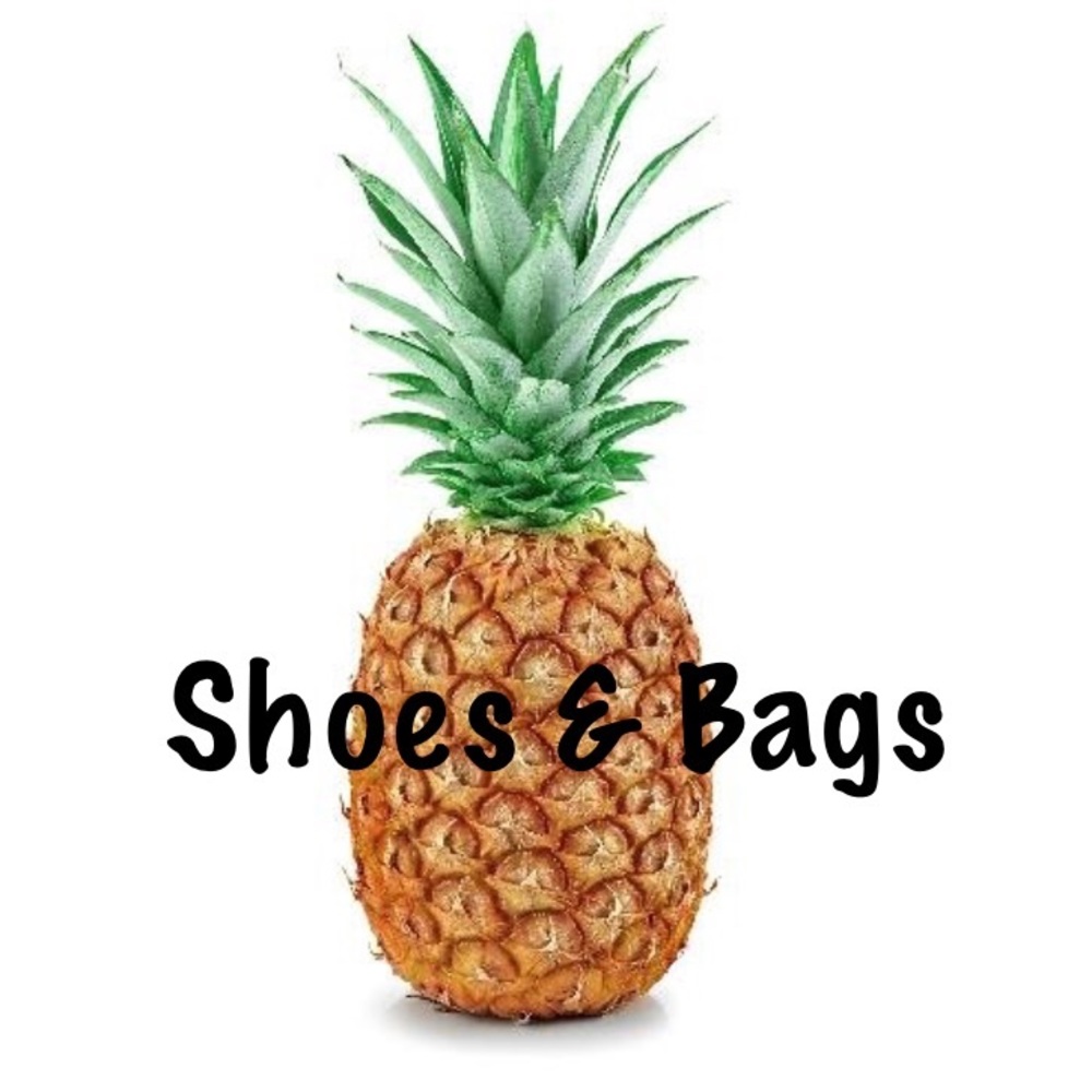 We've got shoes & bags now!!!! Yayer!!