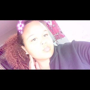 Meet your Posher, Michaela