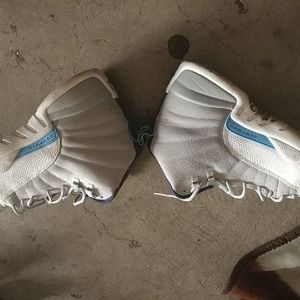 Jordan 12's
