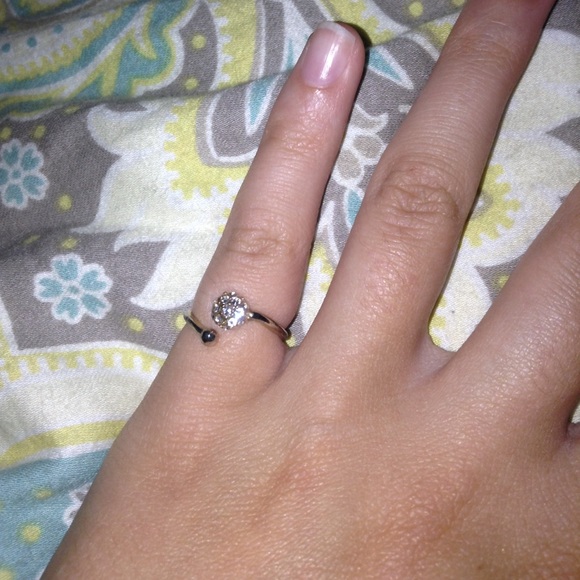 Women's gold rings - Picture 6 of 8