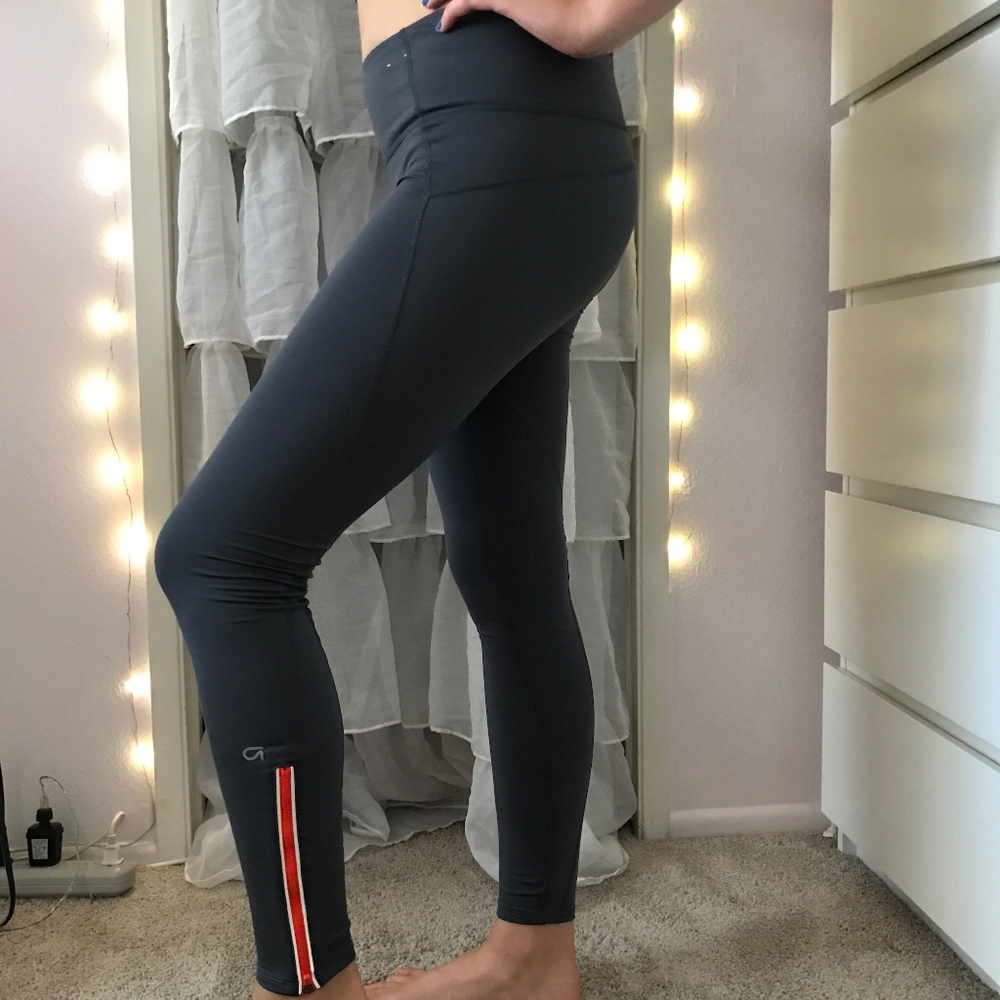 Athletic leggings