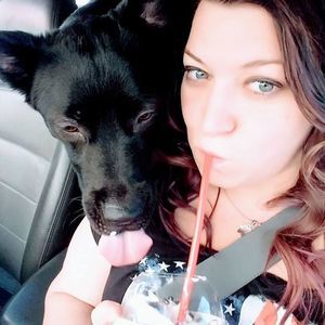 Meet your Posher, Sheana