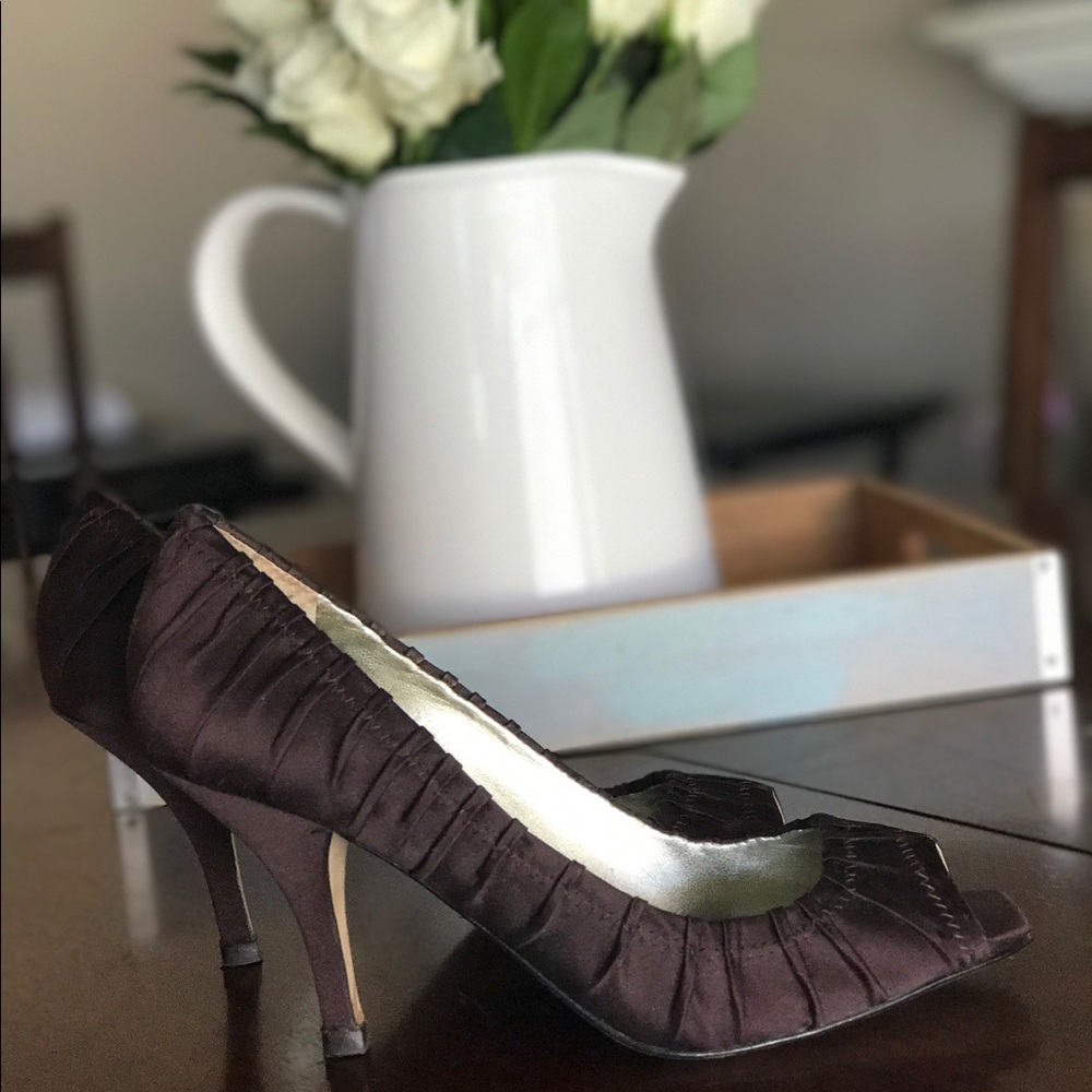 GUESS SPECIAL OCCASION SHOES SIZE8