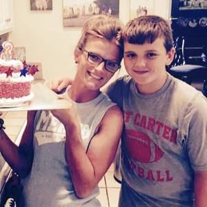 Meet your Posher, Kelly