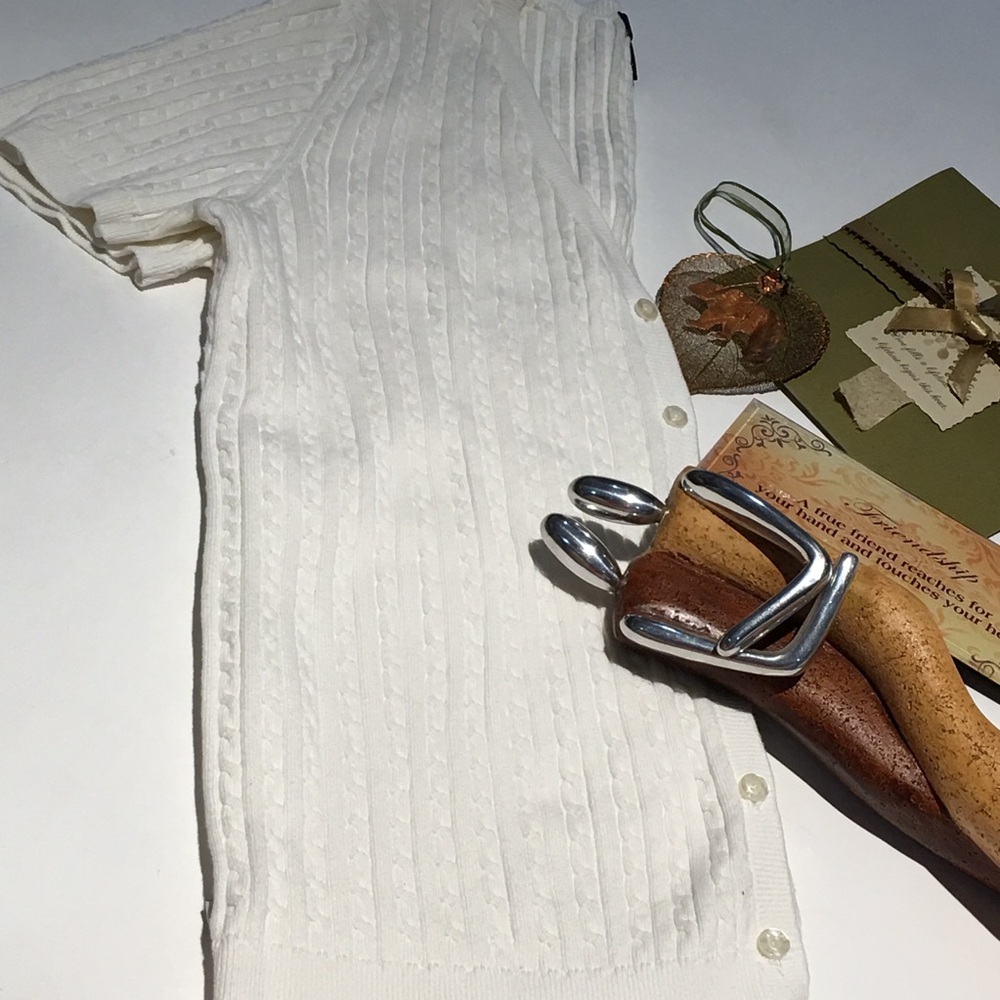 CHAPS White Cable Knit Short Sleeve Sweater
