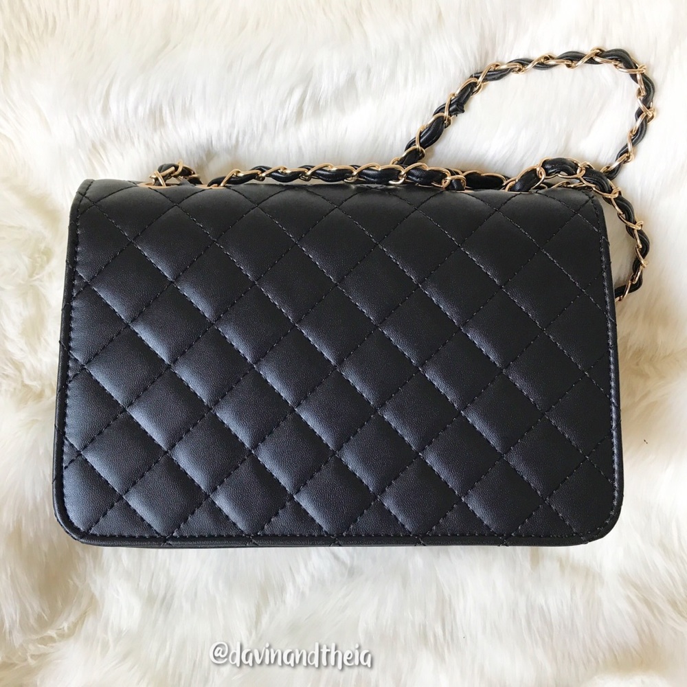 Last One‼️ HP 💖 Chic Quilted Crossbody Bag - Picture 2 of 4