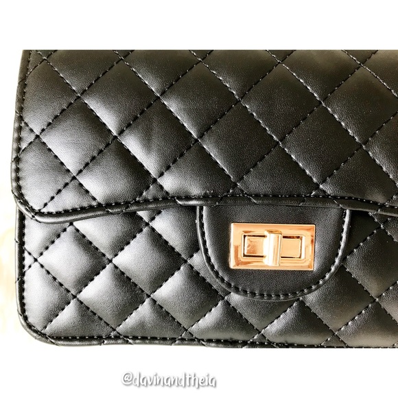 Last One‼️ HP 💖 Chic Quilted Crossbody Bag - Picture 3 of 4