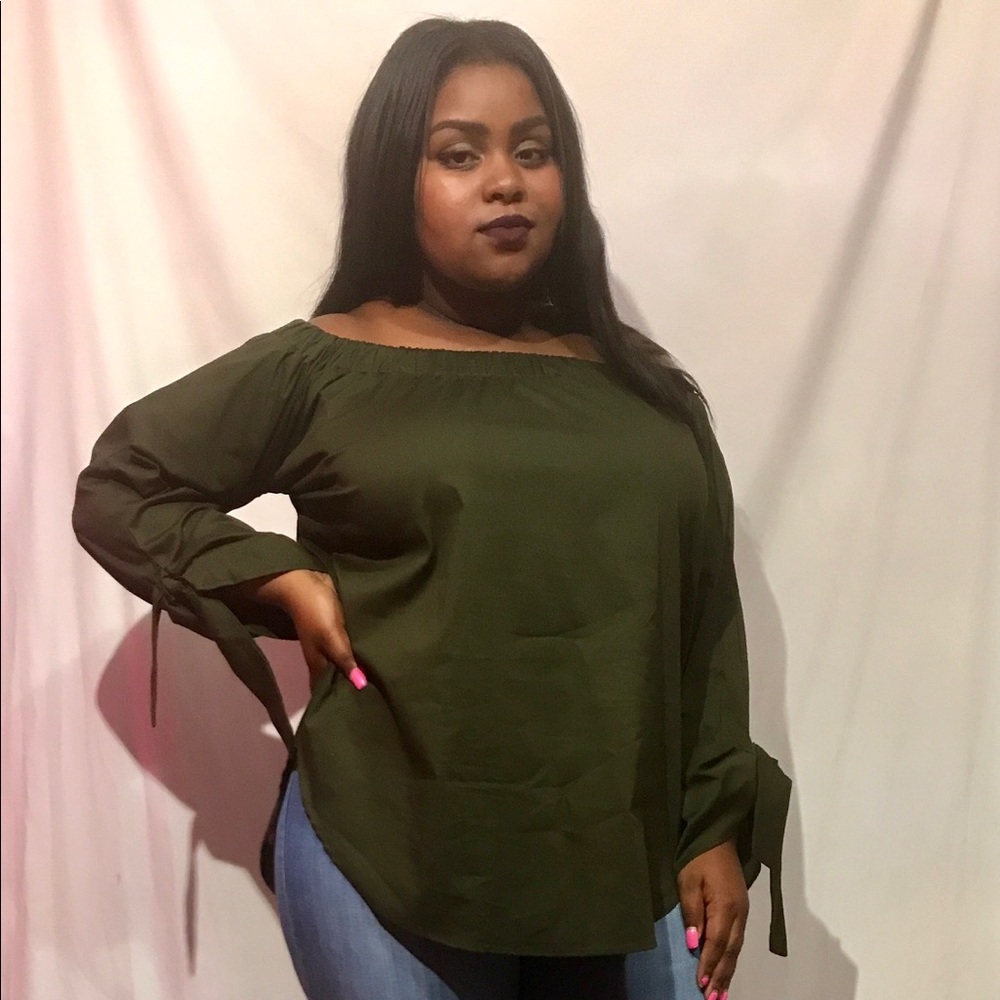 Off the shoulder tunic !!