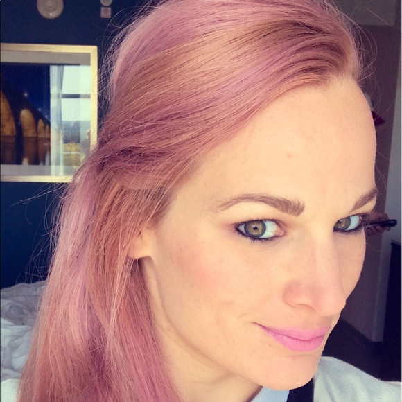 Meet your Posher, Rachael - Picture 1 of 1