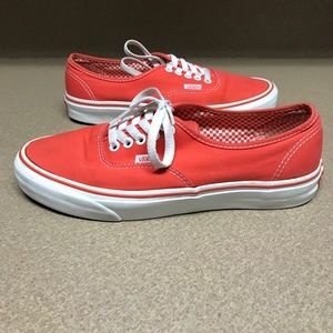🍊 Vans