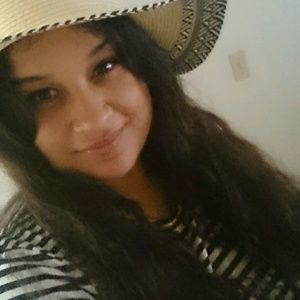 Meet your Posher, Priscilla