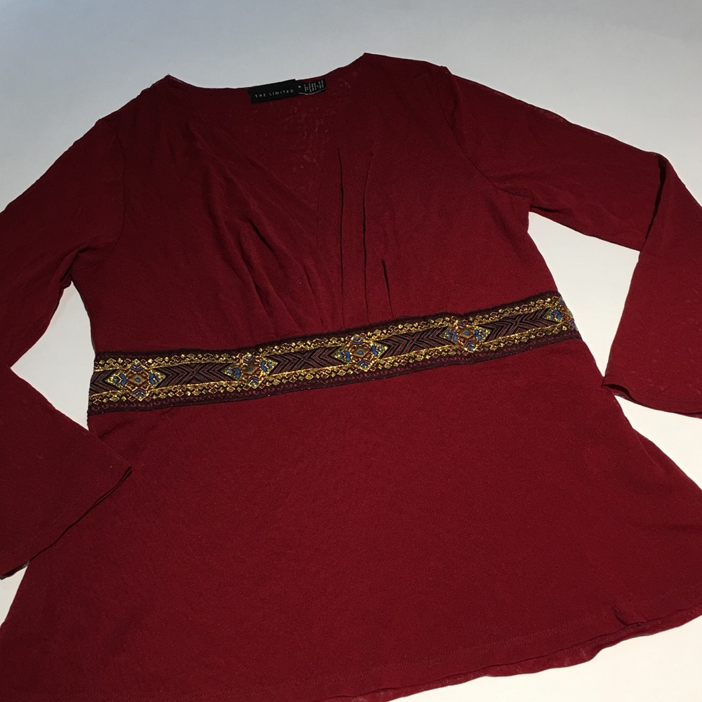 THE LIMITED burgundy top with gold accent