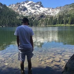 Meet your Posher, Cameron