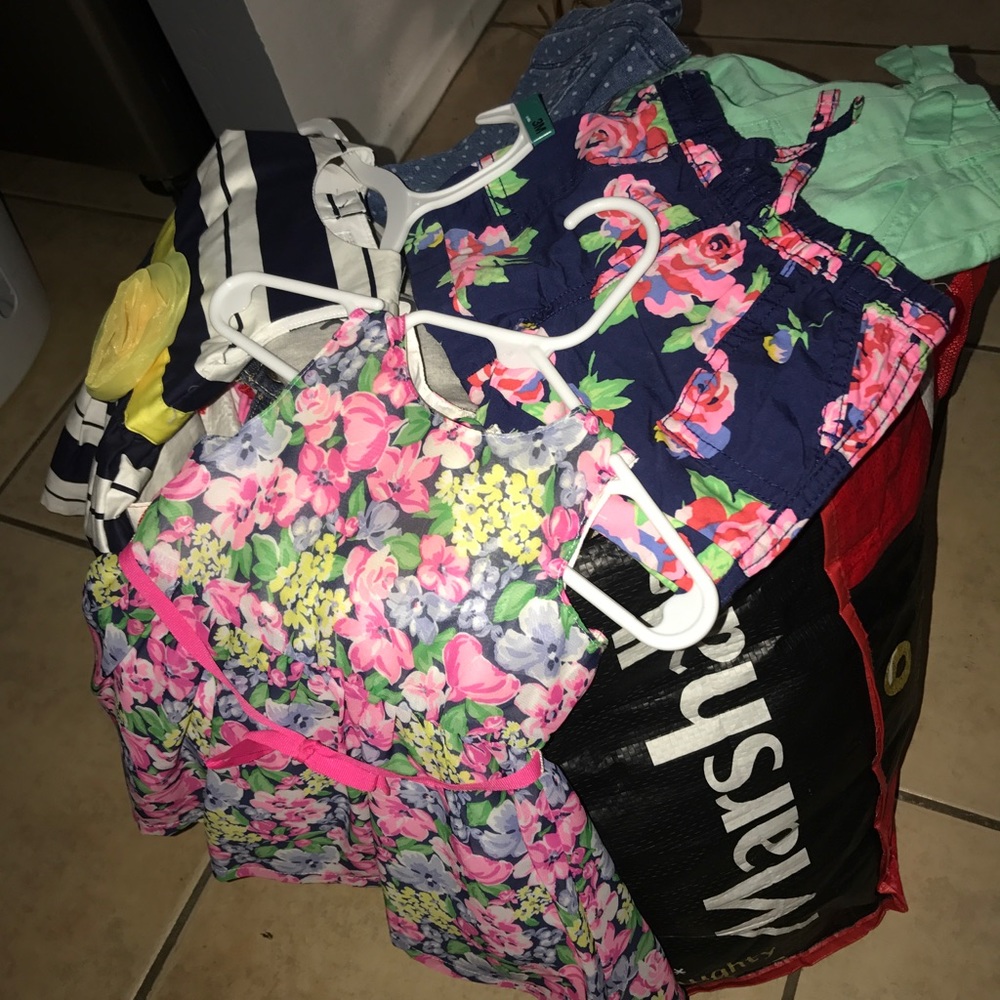 Bag of clothes baby girl