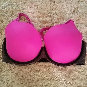 Pink vs bra