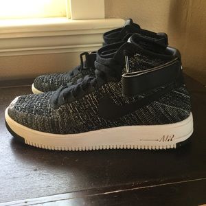fly knit air force 1's worn 3 times size 10.5