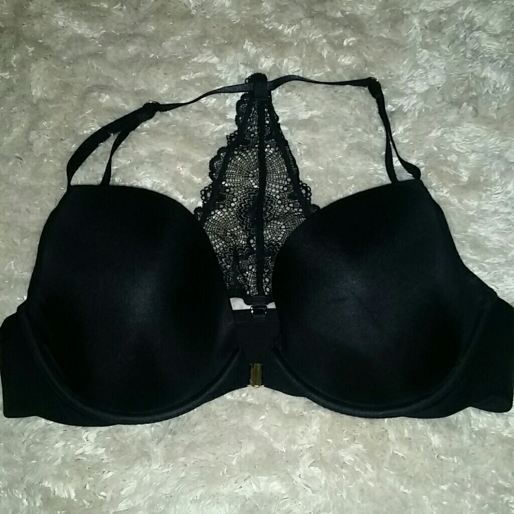 Black lacey bra NWOT